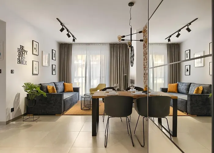 Elite Parking By Impero Apartment Poznan